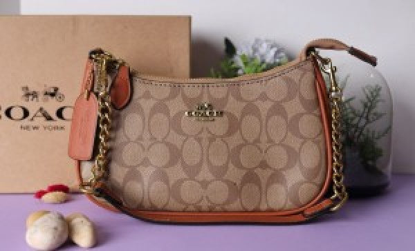 Coaach teri shoulder bag in signature canvas bag with box