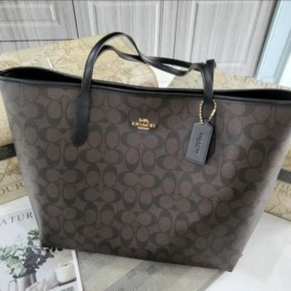 Coaach city tote bag with og box