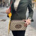 Guccii neo vintage gg supreme messenger bag with og box