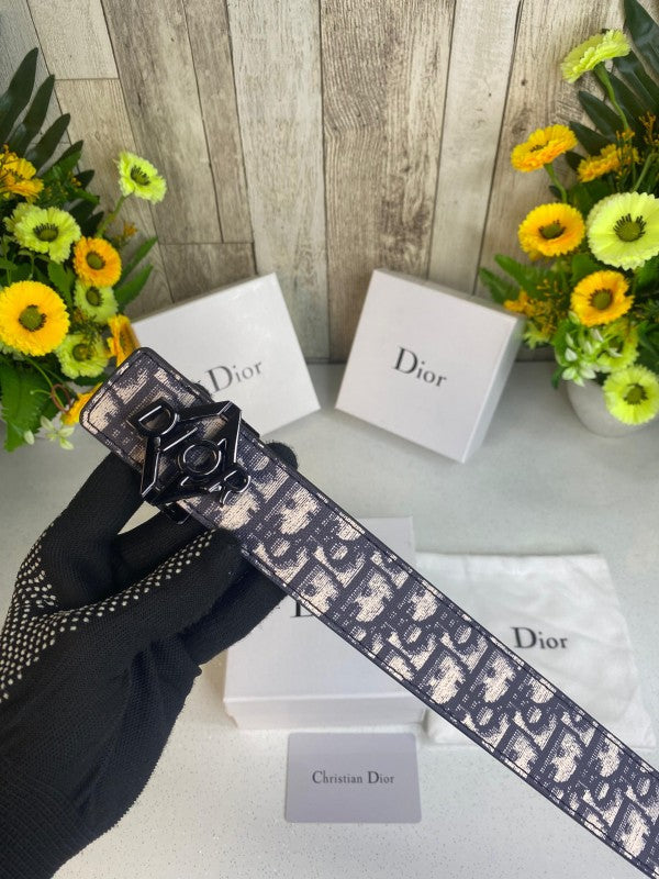 CD DIIOR MENS BELT WID OG BOX CARD & DUST BAG