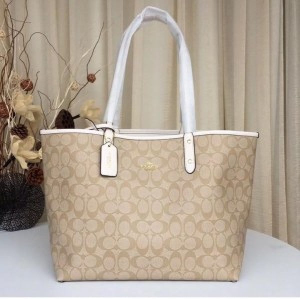 coaach Hutton tote bag withbox