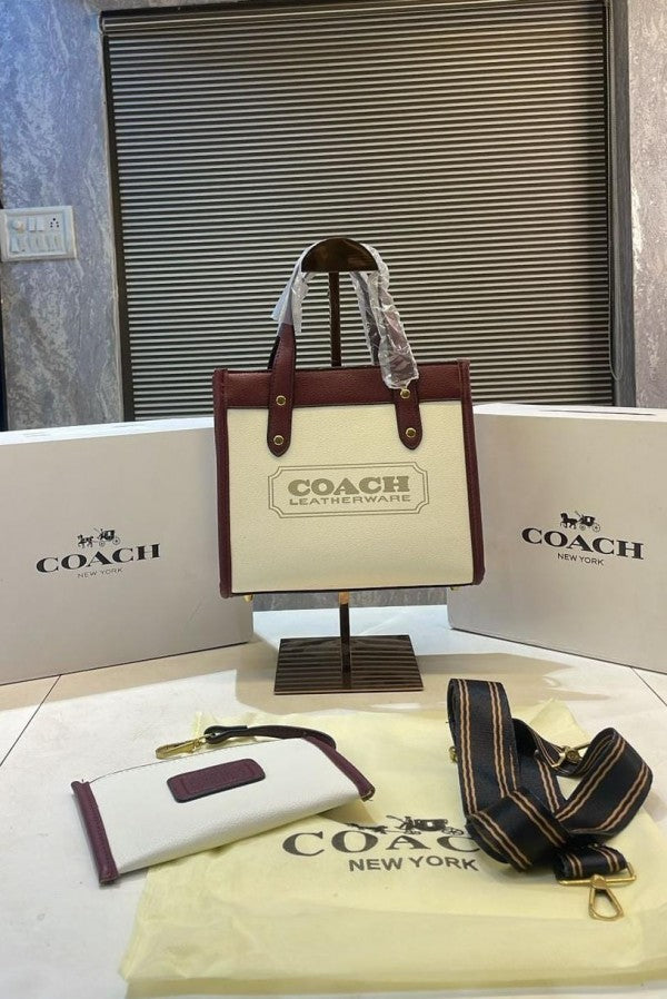 Coaach field tote bag with og folding box