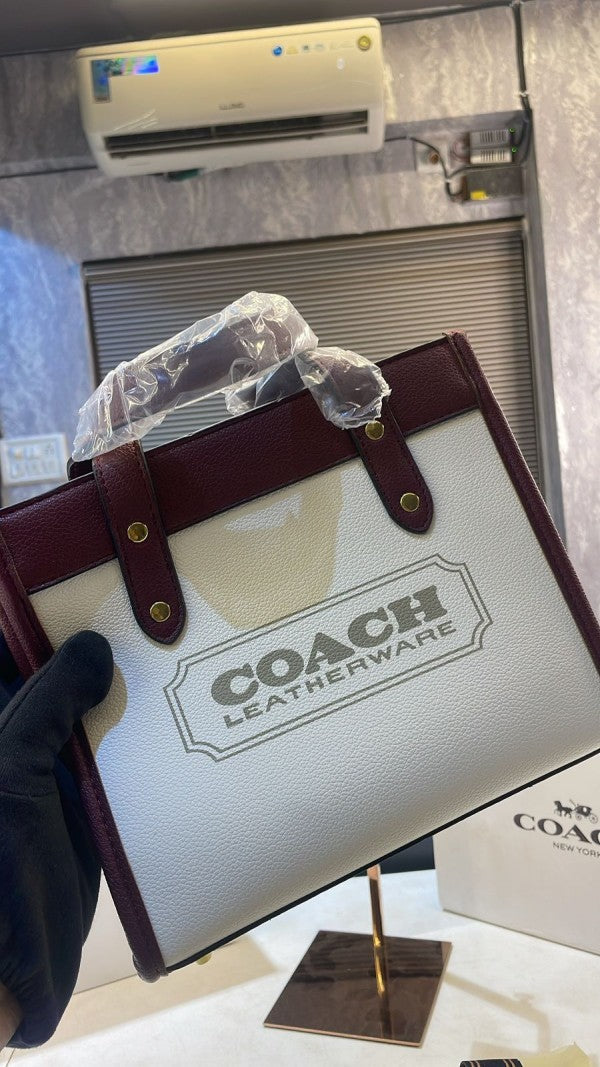 Coaach field tote bag with og folding box
