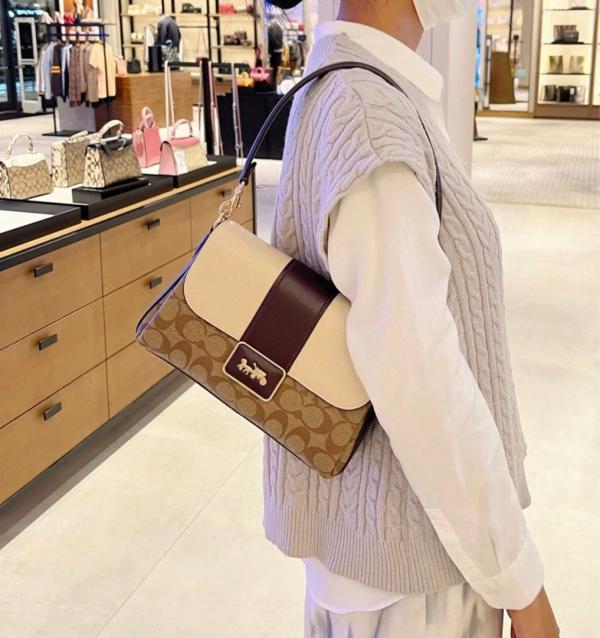Coaach Grace Sling Shoulder Bag With Original Box