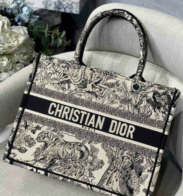 Diior tote tiger print premium quality with box