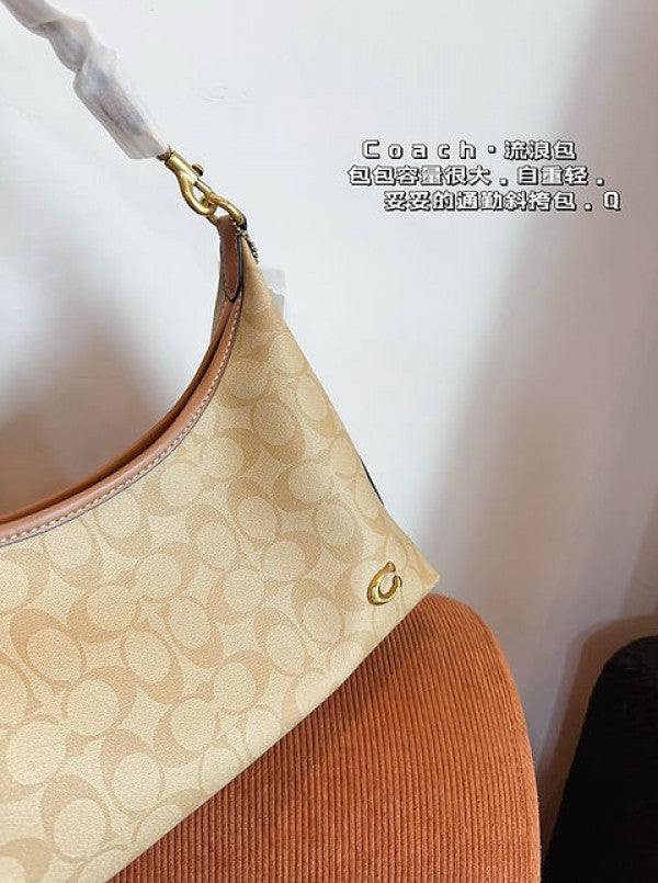 Coaach city tote bag with og box