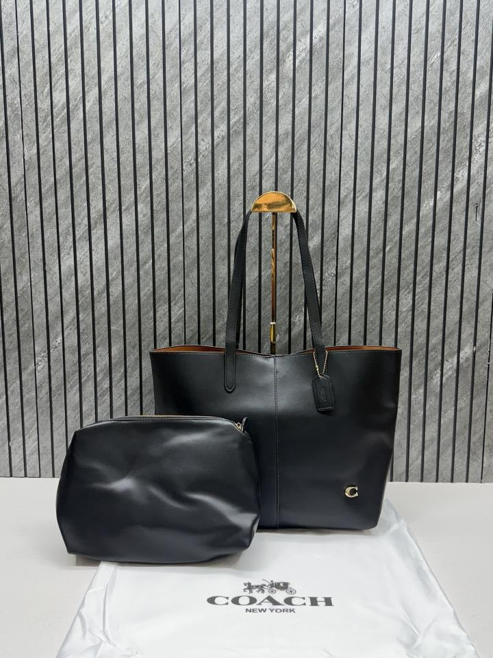 Coacch North Tote With Dust Cover & Pouch