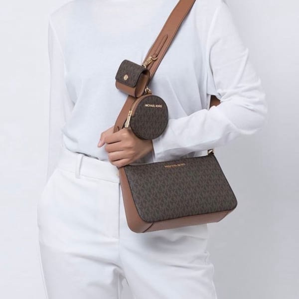 MICHAELL KORRS POCHETTE PREMIUM QUALITY WITH BOX