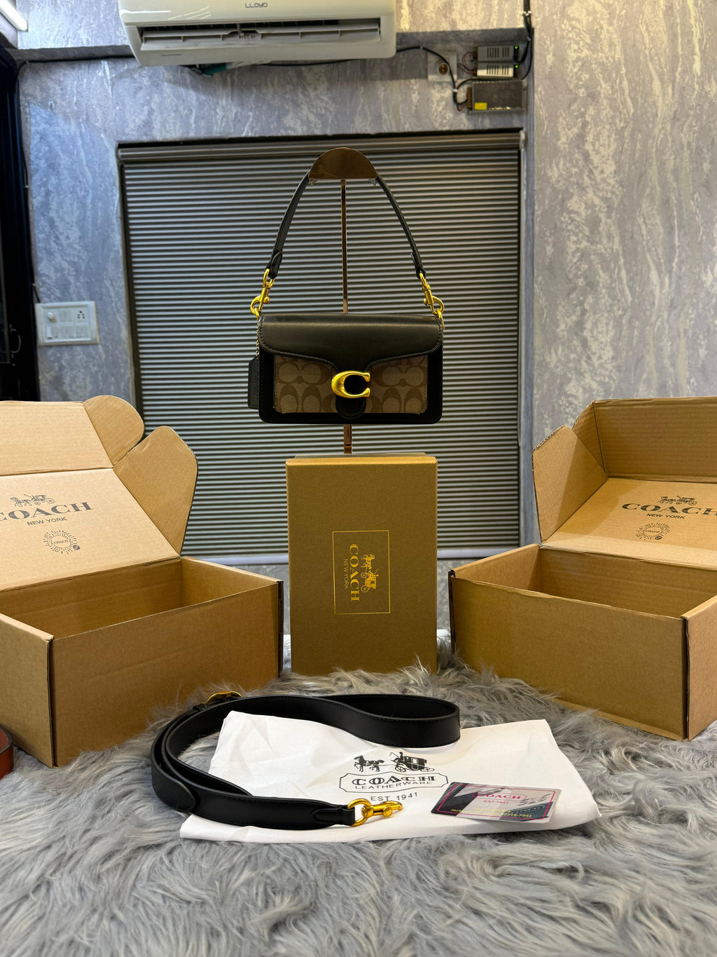 COACHH tabby leather shoulder bag dubble box