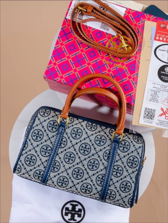 Torry burch monogram barrel bag premium quality with og box