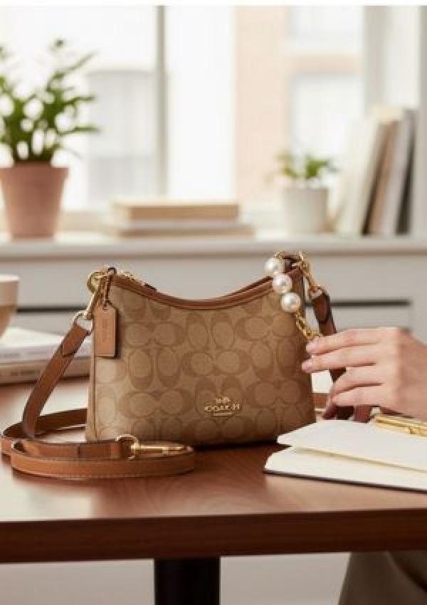 COACHH LAUREL HANDBAG WITH BOX