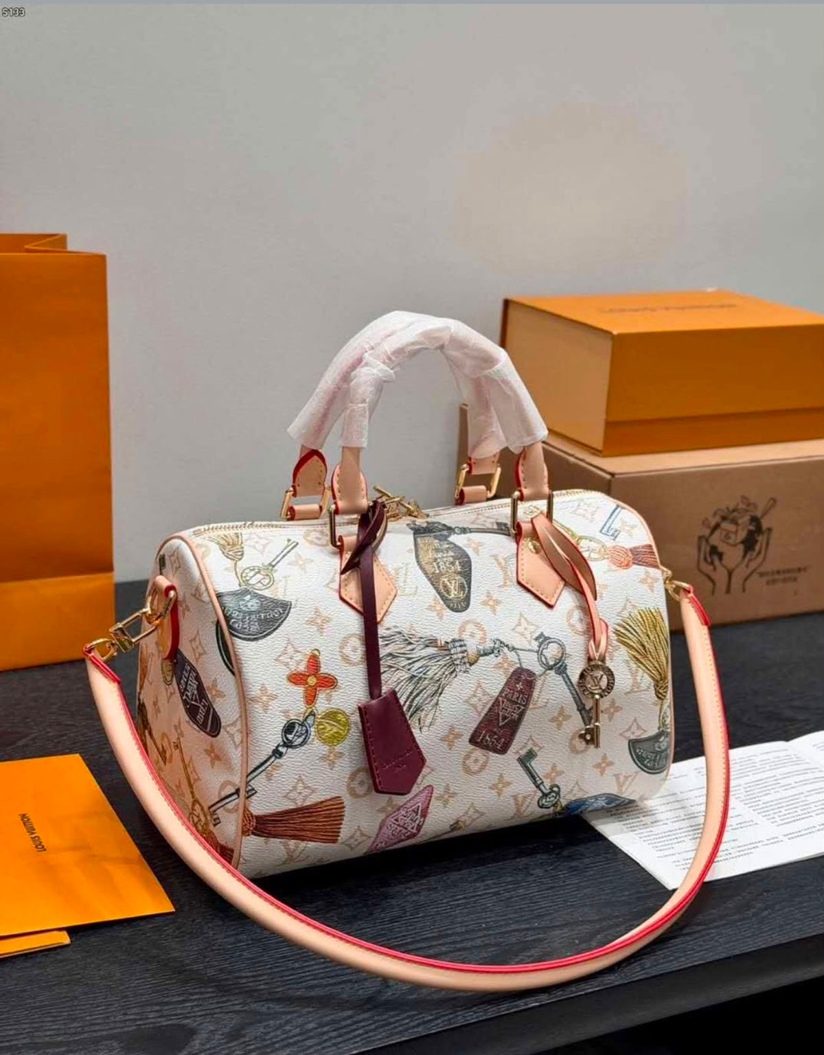 Louiss Vuitton Speedy Soft bag with premium quality box packing