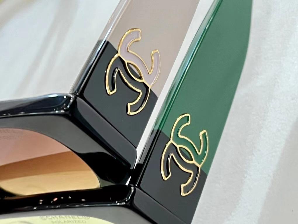 Channel CH5526 Sunglasses