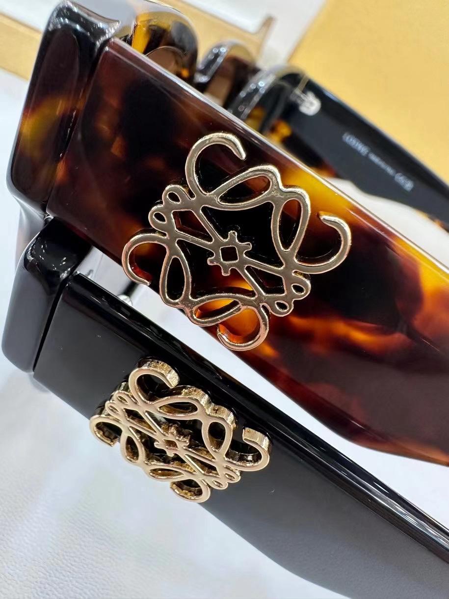 Looewe LW40148U Sunglasses